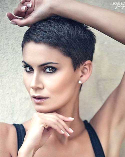 25 Short Hairstyle Trends for Captivating Ladies in 2018