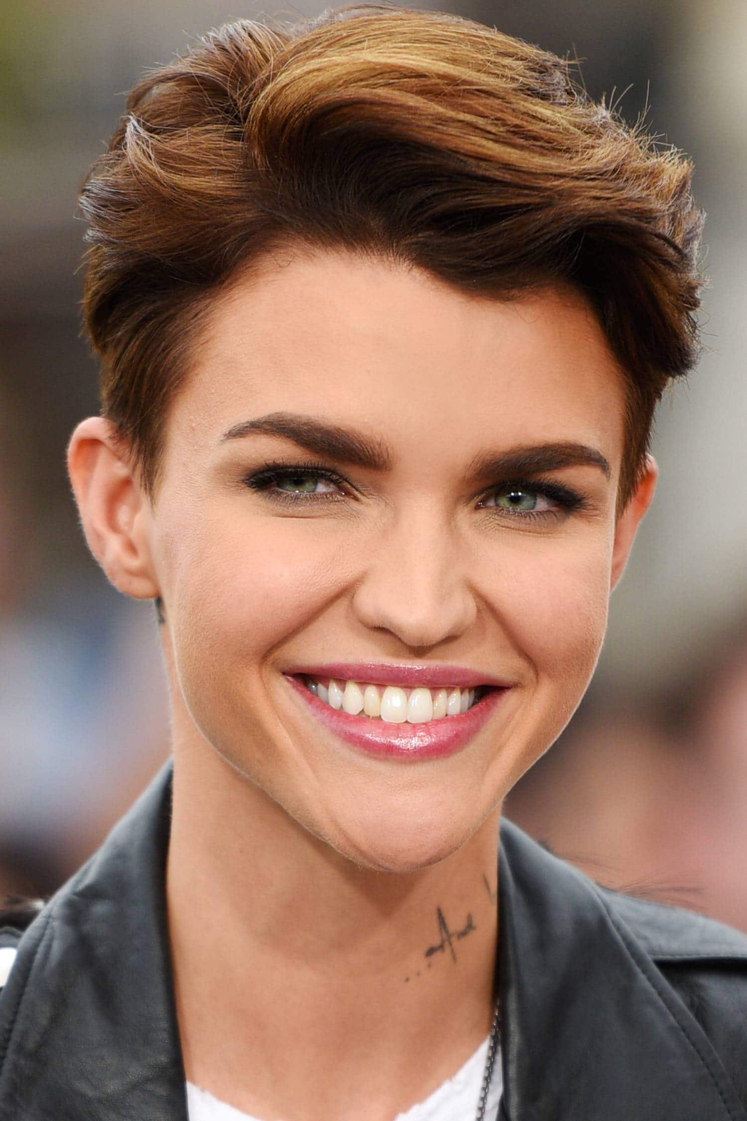 Top Pixie Cut, Ide Spesial!