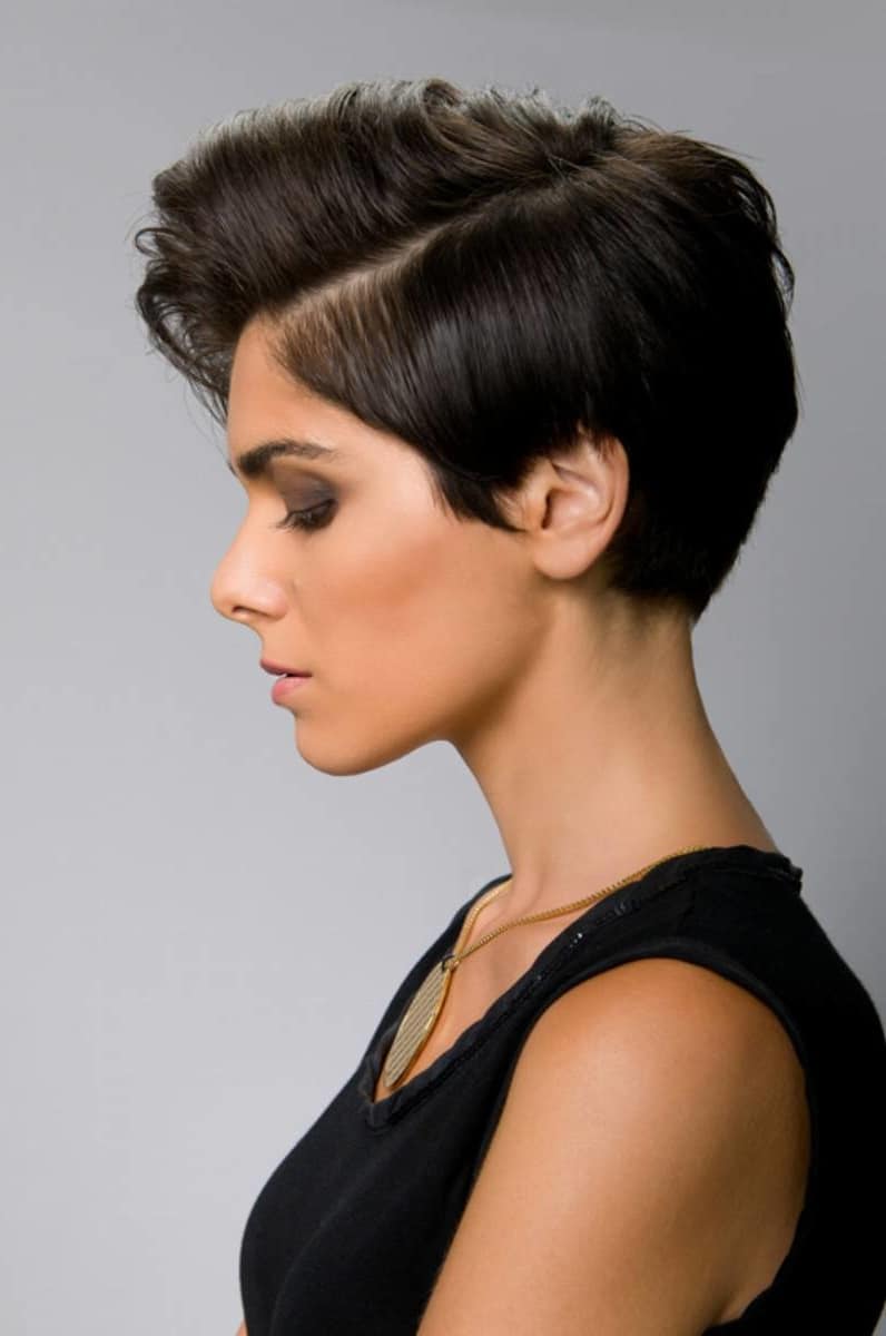 15 Simple Short Hairstyles For Women In 2021 Short
