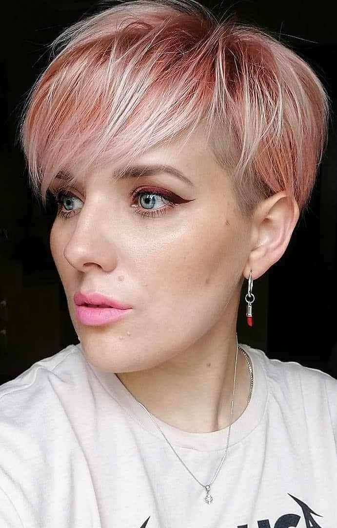 Short Haircuts For Petite Women