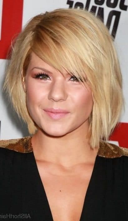 38 Short Layered Bob Haircuts With Side Swept Bangs That Make You