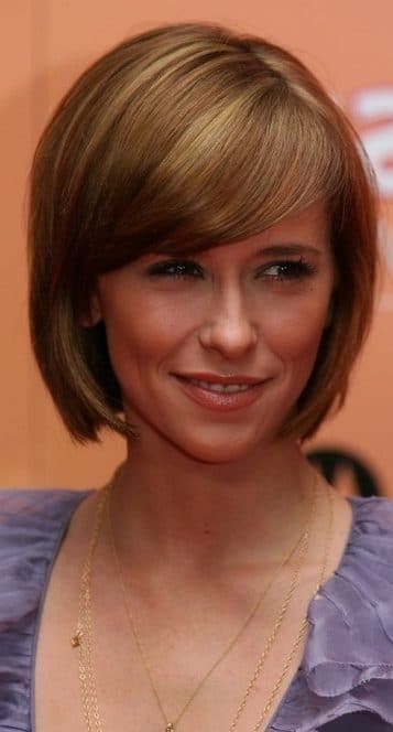 38 Short Layered Bob Haircuts with Side Swept Bangs That 