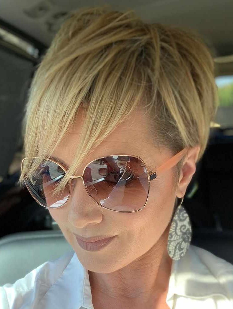 50 New Short Bob Cuts and Pixie Haircuts for 2021