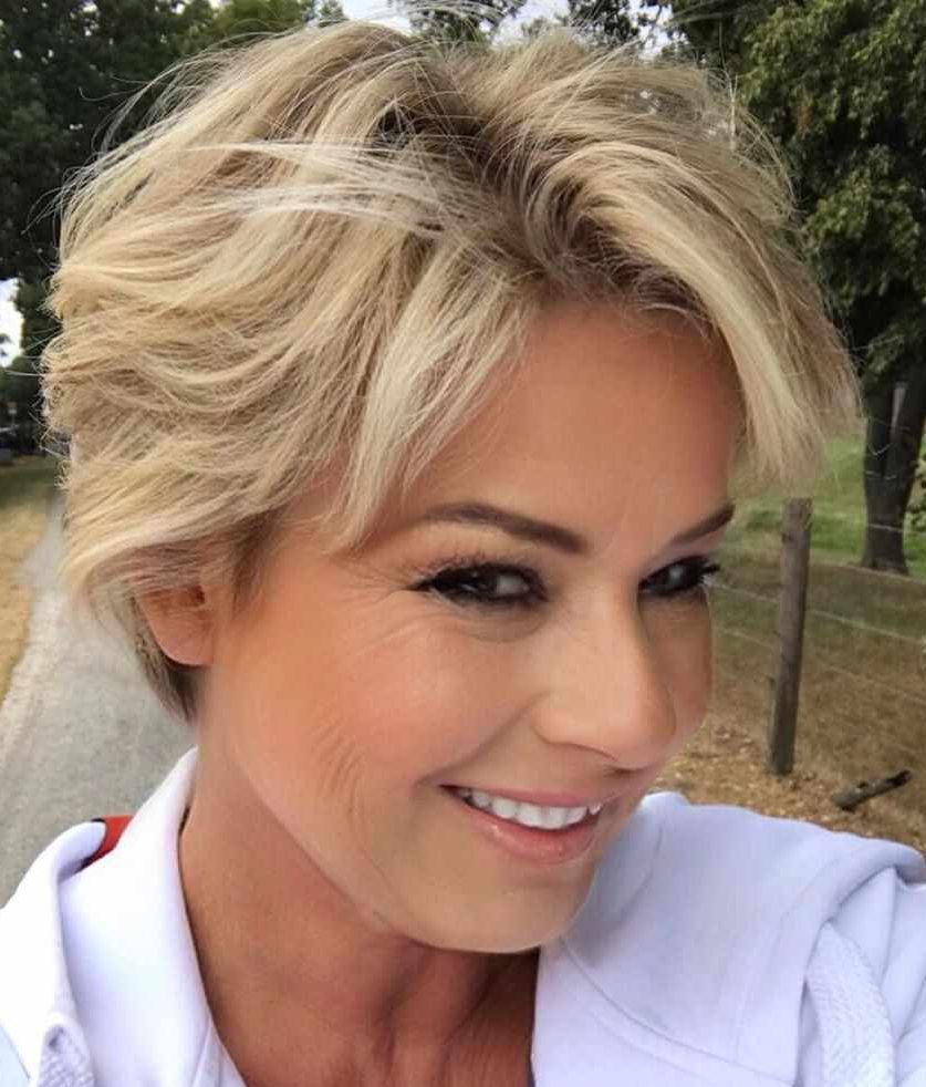 50 New Short Bob Cuts and Pixie Haircuts for 2021