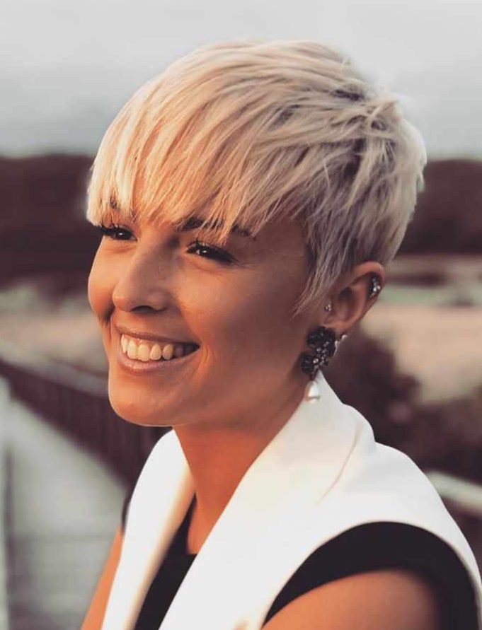 35 Cute Short Bob and Pixie Haircuts For Women 2021