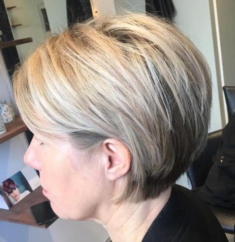 15 Shoulder Length Blonde Hair for Over 50 | Short Hair Models