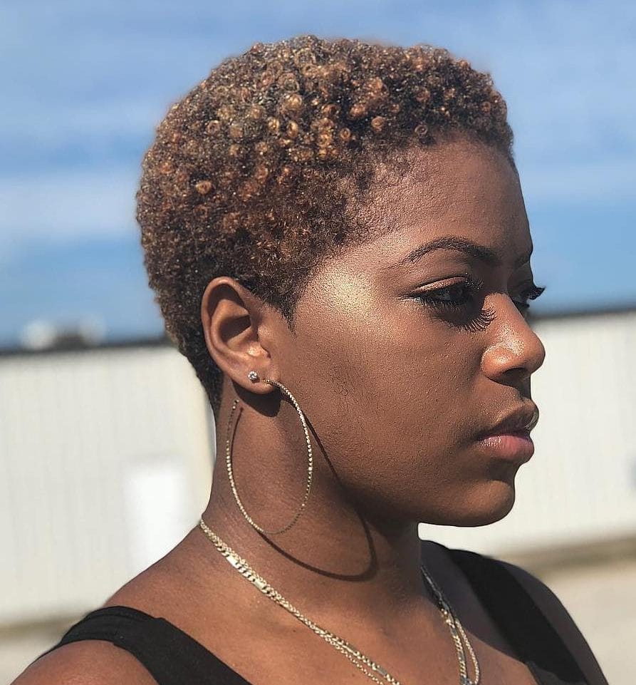 Low maintenance short natural hairstyles for older black woman