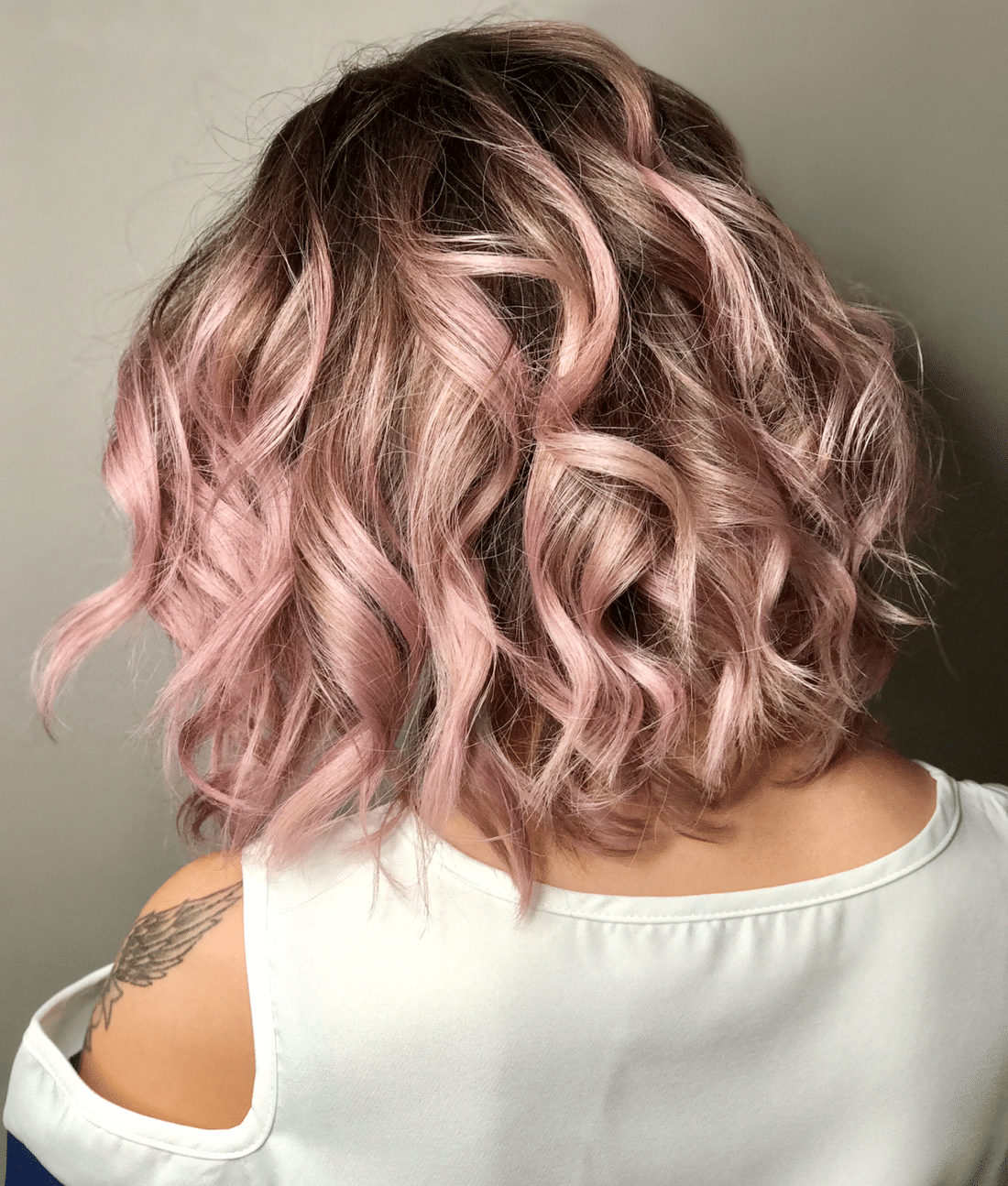 Short curly light pink hair
