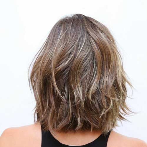 Short shoulder length hair