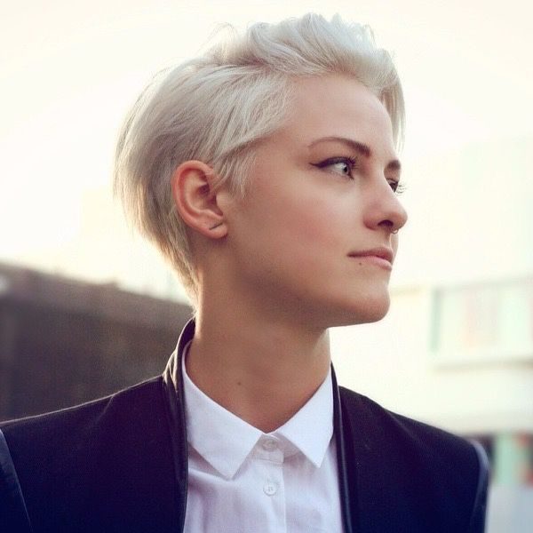 Short tomboy androgynous haircuts