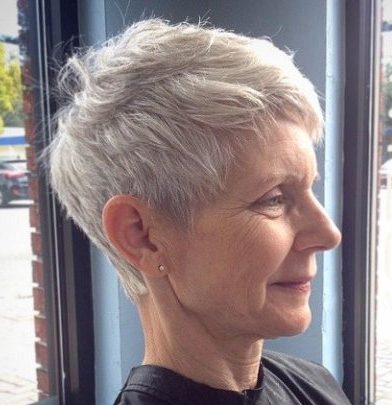 Thin hair short hairstyles for older women