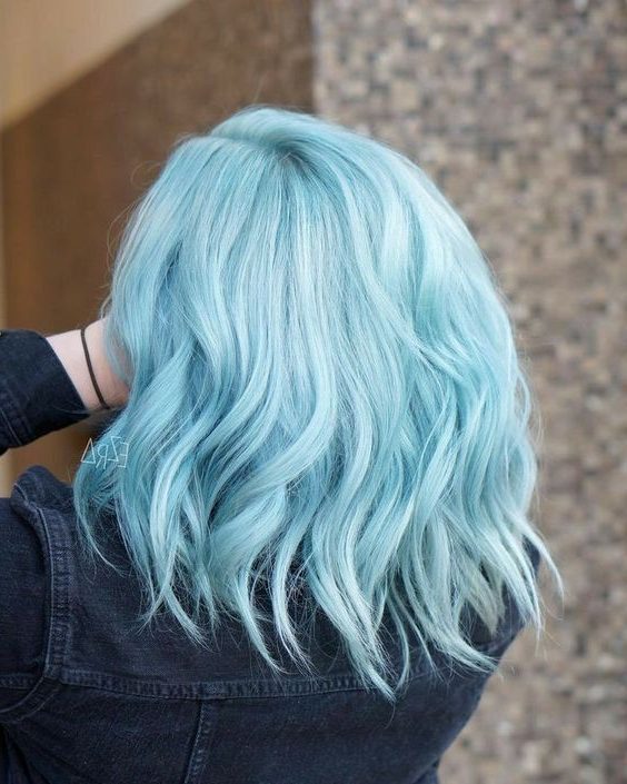 icy blue blue ombre short hair