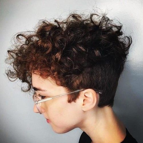 short curly hair bob