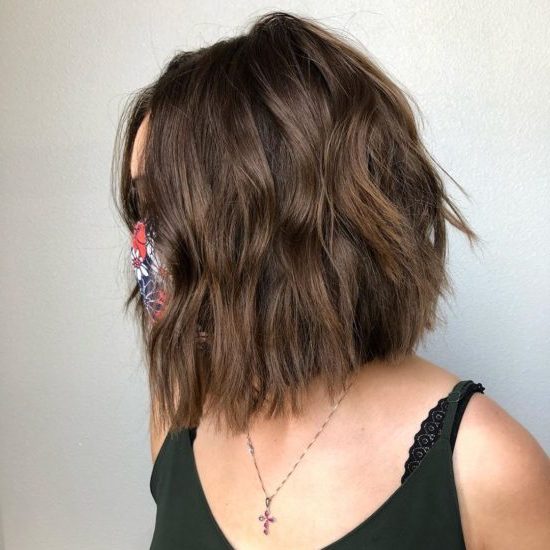 shoulder length bob haircut 2021