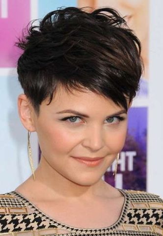 Edgy pixie cuts for round faces