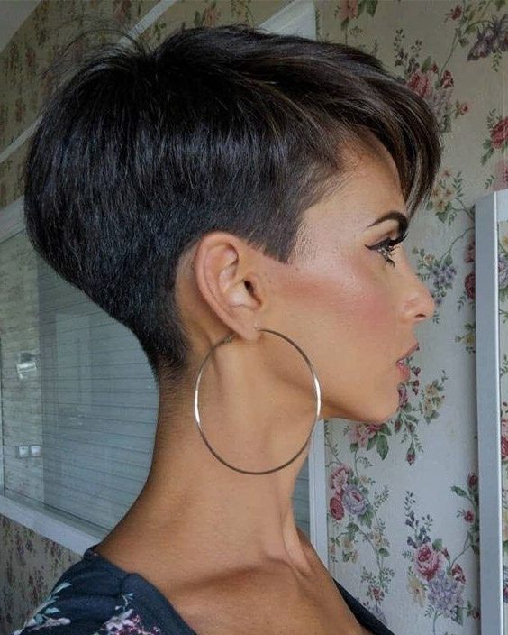 Edgy short pixie cuts