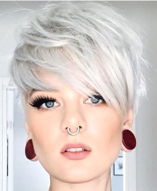 15 Fluffy Pixie Cuts for Women in 2022 | Short Hair Models