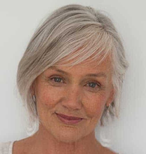 15 Attractive Haircuts for Older Women in 2022