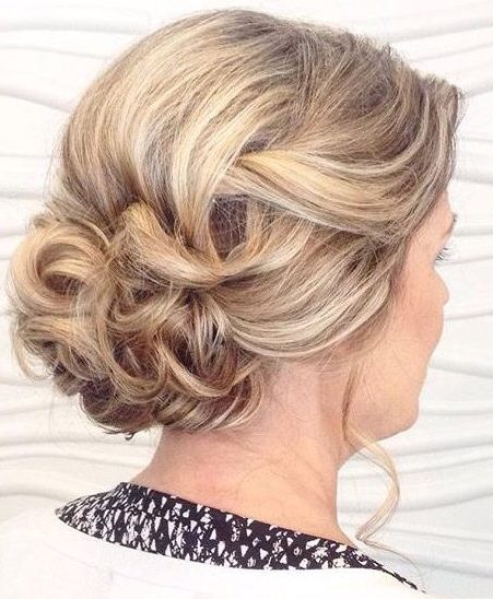 Messy side bun hairstyles for wedding