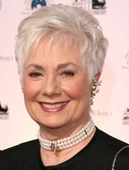 Round face short hairstyles for older women