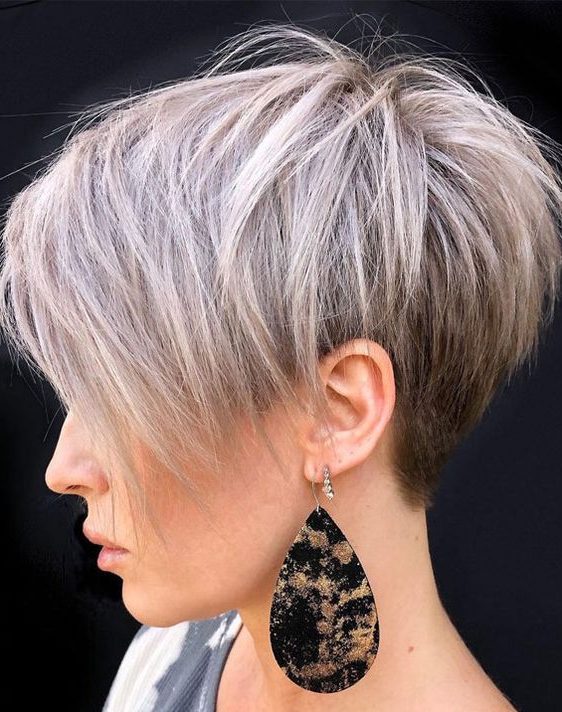 15 Back View of Pixie Cuts for Women in 2022 | Short Hair Models