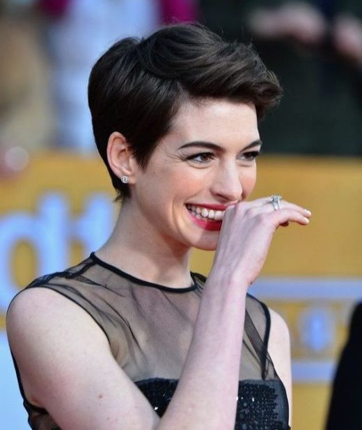 anne hathaway interstellar