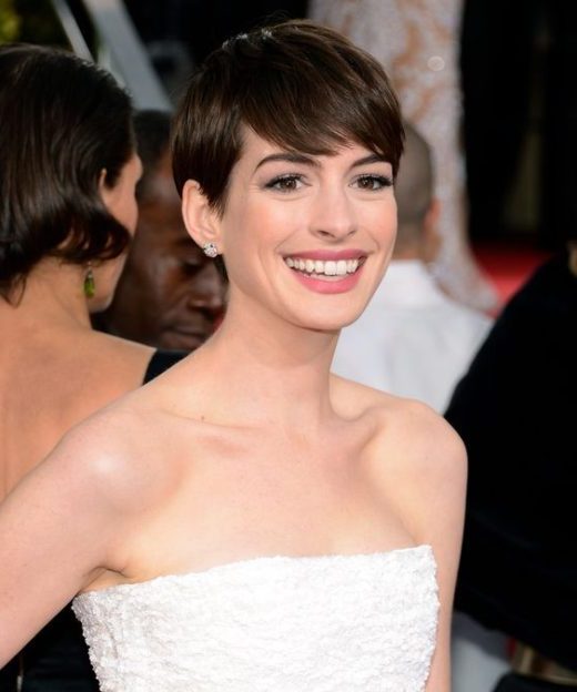 anne hathaway short hair