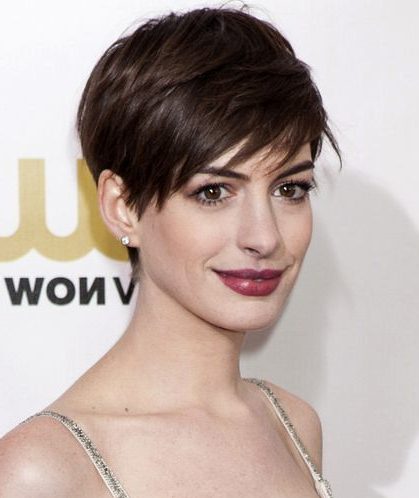 bob anne hathaway short hair