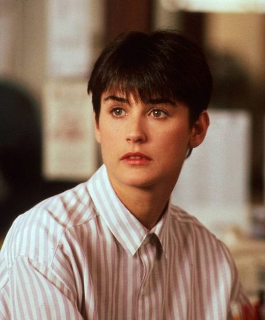 bob demi moore short hair