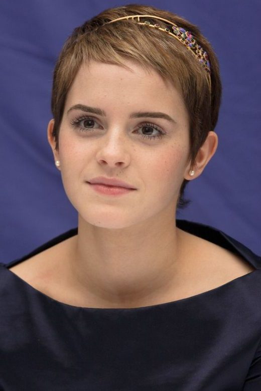 emma watson shoulder length hair