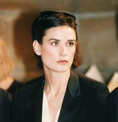 pixie cut demi moore