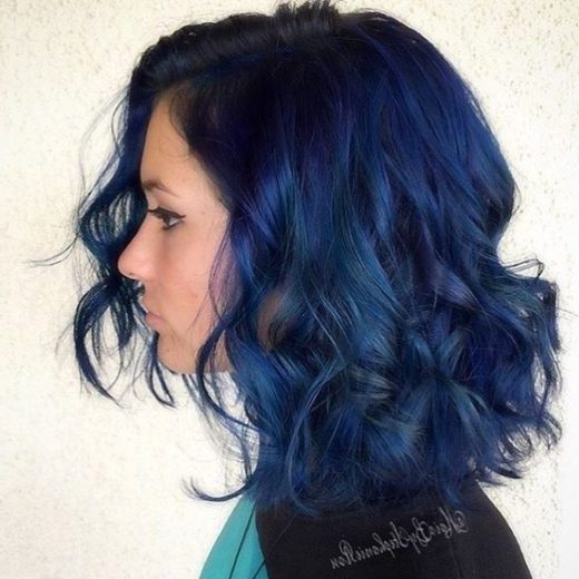 shoulder length short blue hair