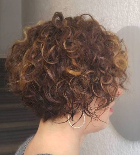 Short curly hairstyles for naturally curly hair over 50