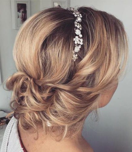 Shoulder length wedding hairstyles for older brides