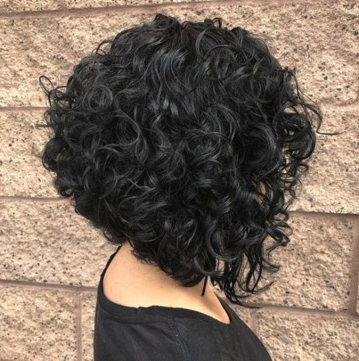 natural curly stacked bob curly