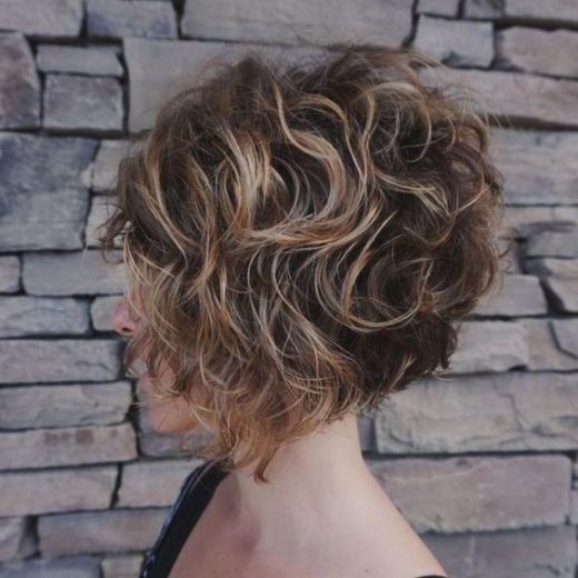 pixie short curly hair