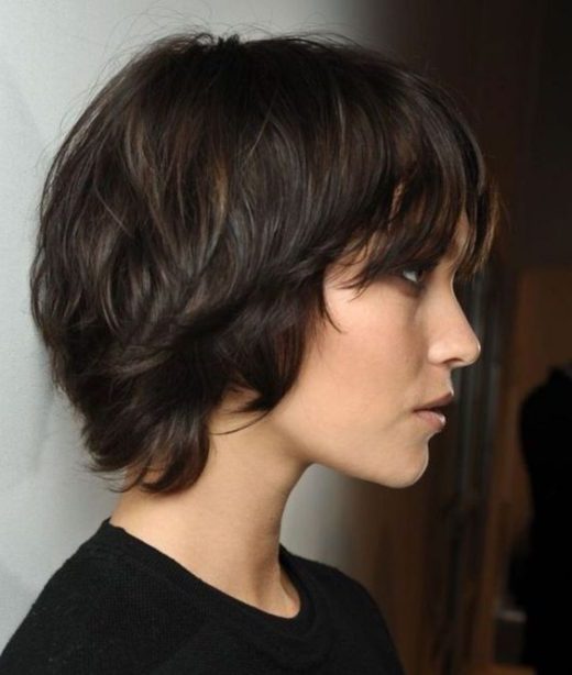 shaggy messy layered bob