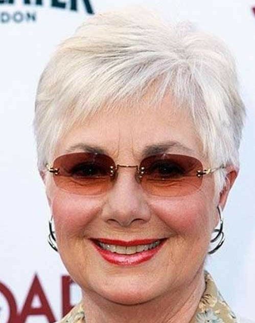 short hairstyles for fine hair over 60 with glasses