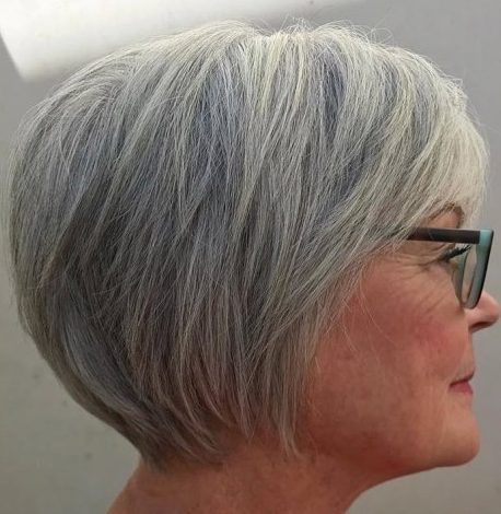 Grey hairstyles for over 60s