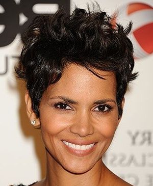 halle berry bob haircut