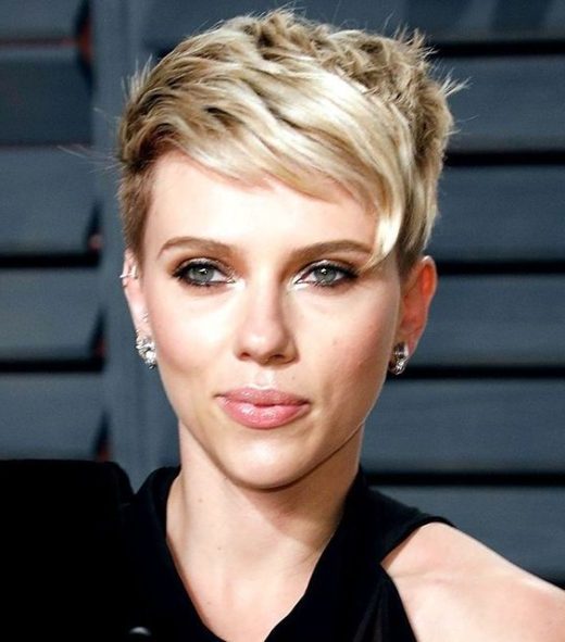 scarlett johansson long haircut