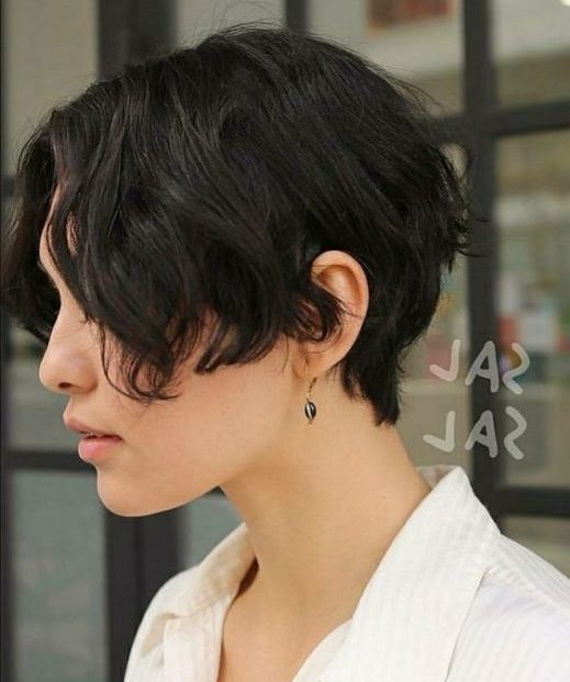 medium tomboy haircuts