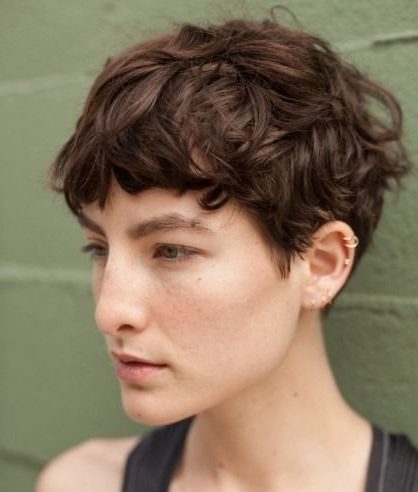 round face genderfluid androgynous haircuts