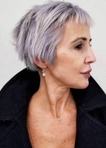 short-hairstyles-for-over-50-fine-hair-2018