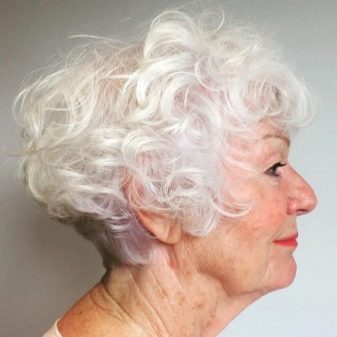 youthful-hairstyles-over-40