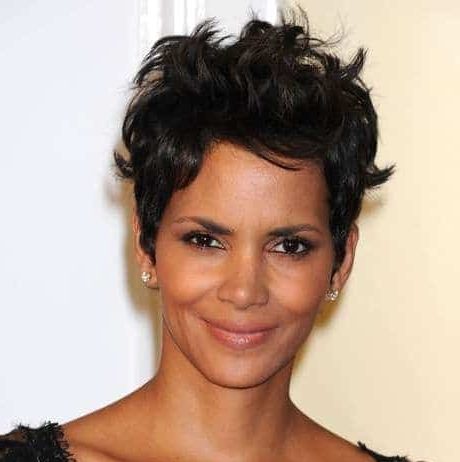 pixie cut chubby face short black hairstyles