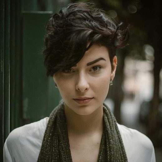 Great Short Haircuts for Women Over 40