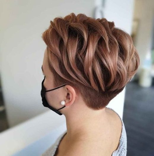 feminine pixie cuts