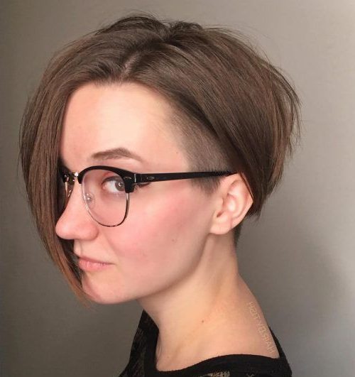 pixie haircuts with highlights