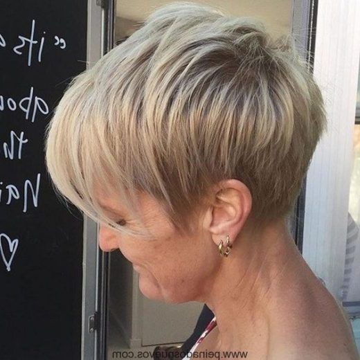 choppy chunky short layered hair